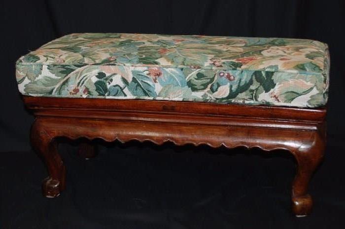 Antique Style Bench With Cushion