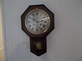 ALARON 3 Day Regulator Clock with Key - Works!!!!!