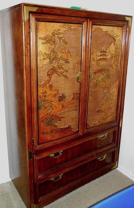 ASIAN-STYLE WARDROBE