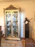 Thomasville Curio Cabinet in Platinum 