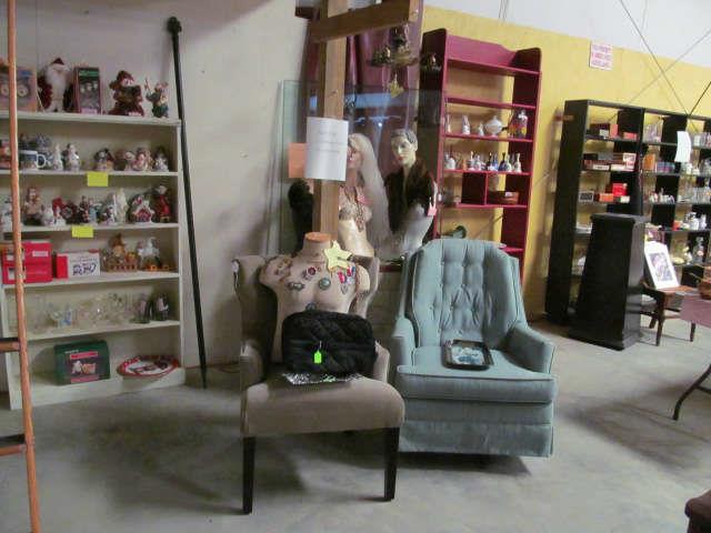 Pink Flamingo Liquidation in Elberta, AL starts on 1/8/2016