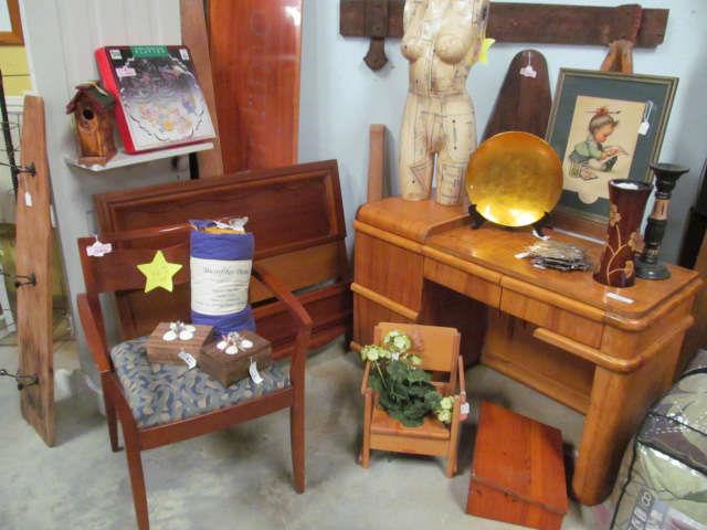 Pink Flamingo Liquidation in Elberta, AL starts on 1/8/2016