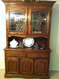 ASHLEY OAK HUTCH