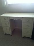 VINTAGE DESK\VANITY