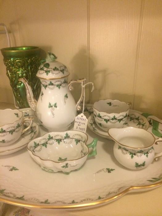 Exceptional Herend "Tete A Tete" set (8 pieces)