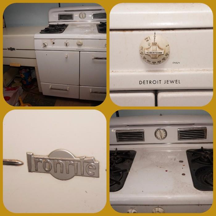 Detroit Jewel Stove and Ironrite Ironing machine vintage antique
