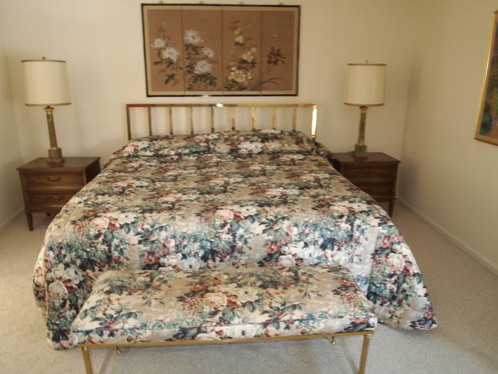 King brass bed and bench ***LAMPS ARE NOT FOR SALE***