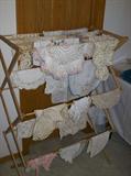 Linens, Doilies.