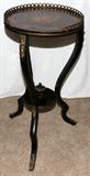lot #243 EUROPEAN MARQUETRY INLAID PEDESTAL TABLE, LATE 19TH C., H 28", DIA 14"