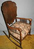lot #253 AMERICAN ANTIQUE OAK ROCKING CHAIR, C1920, H 42"