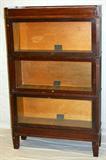 lot #1302 MAHOGANY BARRISTER BOOKCASE, H 56", W 34", GLOBE WERNICKE