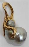 Lot#1245, 18KT GOLD & TAHITIAN BAROQUE PEARL PENDANT