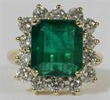 LOT#2062  8.62CT NATURAL EMERALD & 2.40CT DIAMOND RING, 7 1/2", 14kt yellow gold.  G-color, Vs-2 clarity.  12.9 grams.