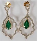 Lot# 1033 2.56CT EMERALD & 1.10CT DIAMOND DANGLE EARRINGS, PAIR, L 1 1/2", 14kt yellow gold. G-color, Vs-2 clarity. 7.1 grams.