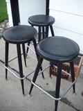 3 bar stools