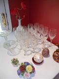 16 pcs. Crystal Stemware
(8 each of 2 sizes)
