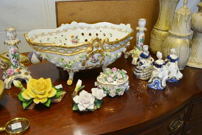 Capodimonte, BEAUTIFUL large Dresden style centerpiece/bowl, lady figurines