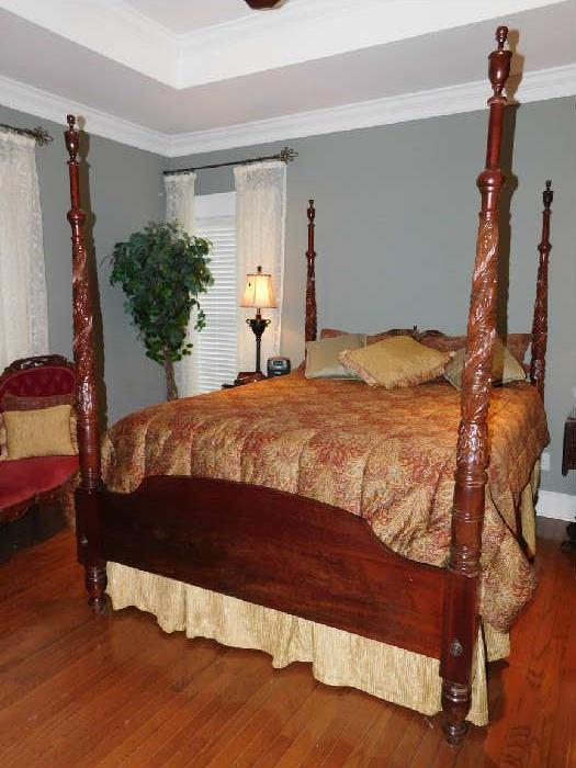 Mahogany Ornate Poster Bed - Queen