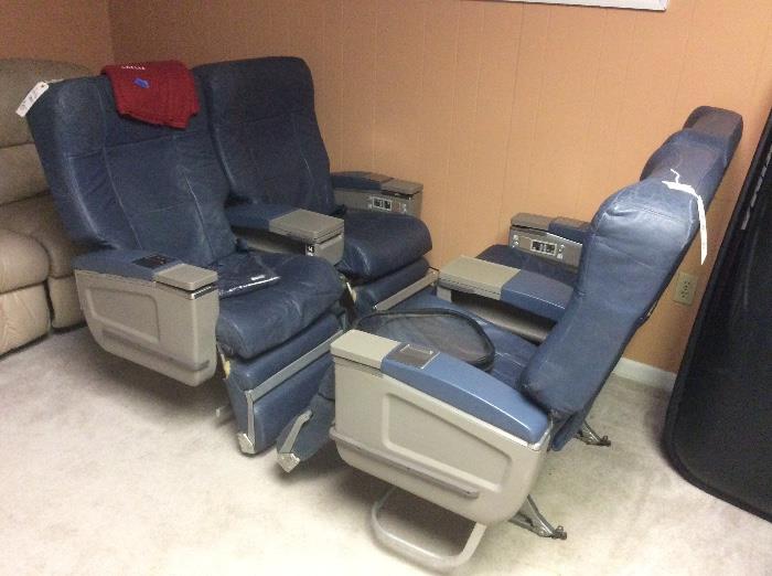 Delta Airlines. Pair of L1011 seats!!!! 