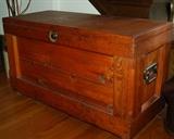 Oak Trunk Chest