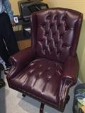 BURGUNDY EXECUTIVE OFFICE CHAIR