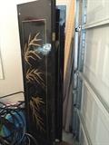 BLACK LACQUER ROOM DIVIDER