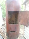 LARGE BBQ pit/smoker