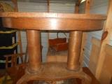 antique oval parlor/sofa table...missing drawer