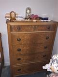 MAHOGANY 5 DRAWER DRESSER