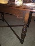 ANTIQUE WALLNUT TABLE ( SIDES RETRACT )