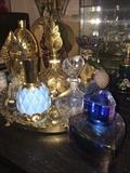 VINTAGE COLLECTIBLE PERFUME BOTTLES