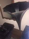 ANTIQUE EDISON PHONOGRAPH