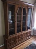 HENREDON CHINA CABINET