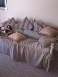 DAYBED