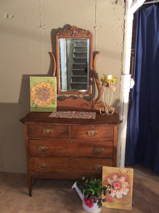  Vintage dresser in extraordinary condition.