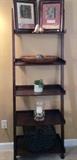Love this ladder shelf!