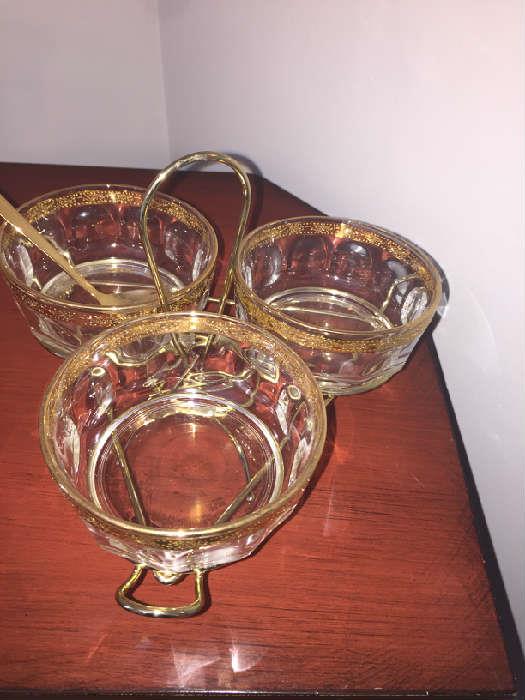 Vintage Scroll Tyrol Culver Condiment bowls and stand.
