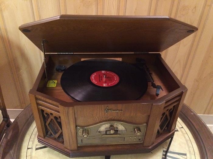 Vintage style record/cd player
