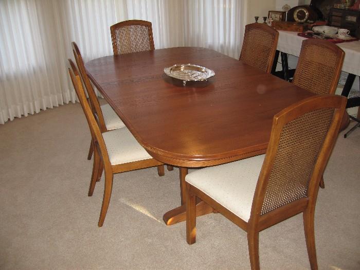 Formal Dining Table & Chair w 4 Leafs