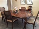 Traditional Ethan Allen dining table with two leaves