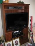 Entertainment center