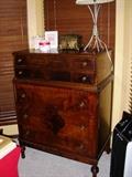 Vintage chest of drawers