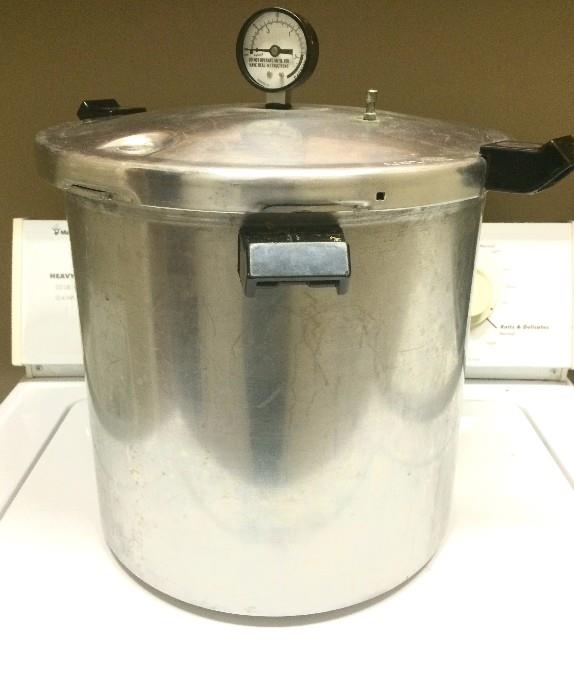 Presto Deluxe pressure cooker/canner