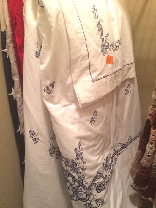 Embroidered duvet with feather insert and matching shams, beautiful condition (white with dark-blue embroidery)
