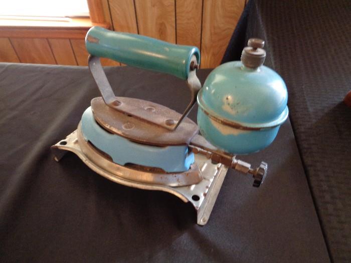 Vintage Gas fired iron, complete with tank, pump, and valves. No electricity needed ! 