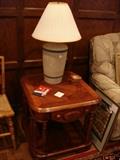 Casual end/lamp table in traditional styling