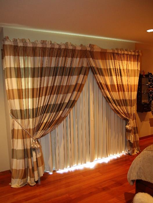 Two sets of curtains: 1) 92 1/2" x 112", 2) 92 1/2" x          117"
