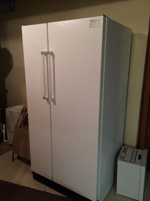 Super Clean side by side fridge