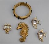Lot 1032: ROBERT CUFF BRACELET, LORENZ OF PARIS SEAHORSE BROOCH, PAIR OF STERLING ANGELFISH JELLY BELLY FUR CLIPS, AND LOVEBIRD... http://www.invaluable.com/auction-lot/robert-cuff-bracelet,-lorenz-of-paris-seahorse-br-1032-c-d6d4be2b5f