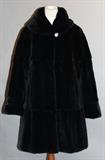 Lot 1044: SHEARED MINK REVERSIBLE COAT WITH MIDNIGHT BLUE TAFFETA http://www.invaluable.com/auction-lot/sheared-mink-reversible-coat-with-midnight-blue-t-1044-c-e6d45a7ac1